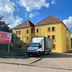 Du Triangle Hotel Talange
