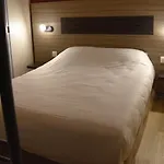 Du Triangle Hotel Talange