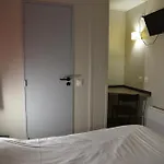 Du Triangle Hotel Talange