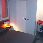 Hotel Du Triangle 2*