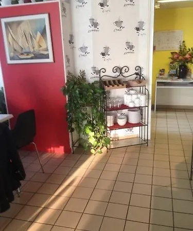 Hotel Du Triangle 2*