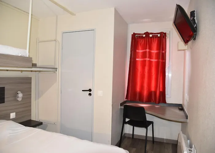 Du Triangle Отель 2*