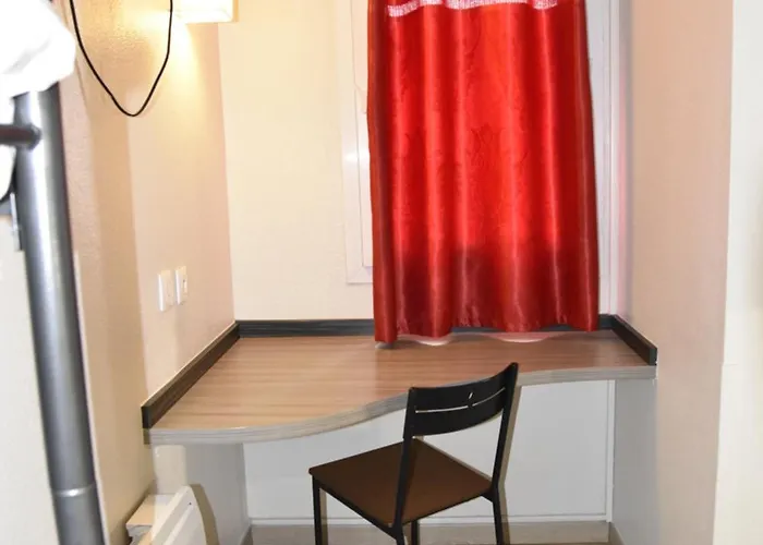 Отель Du Triangle