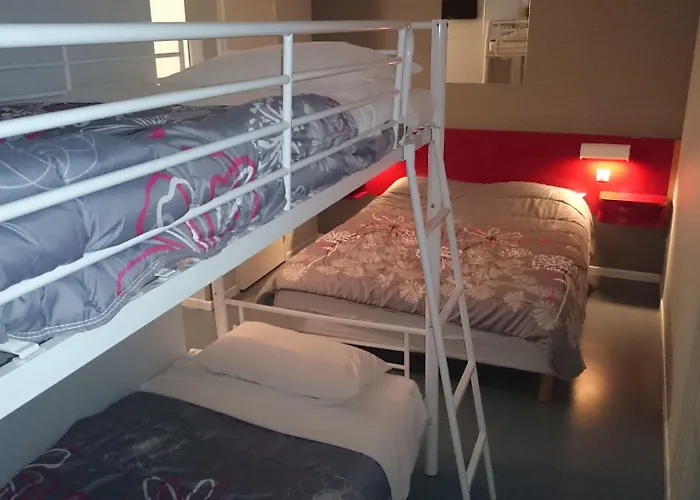 杜三角酒店 2* Talange