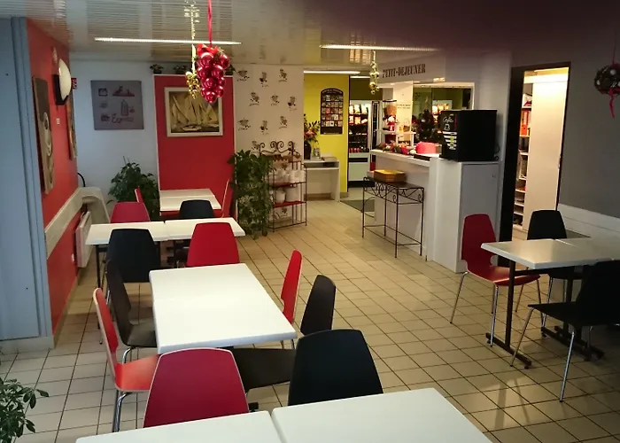 Отель Du Triangle Talange