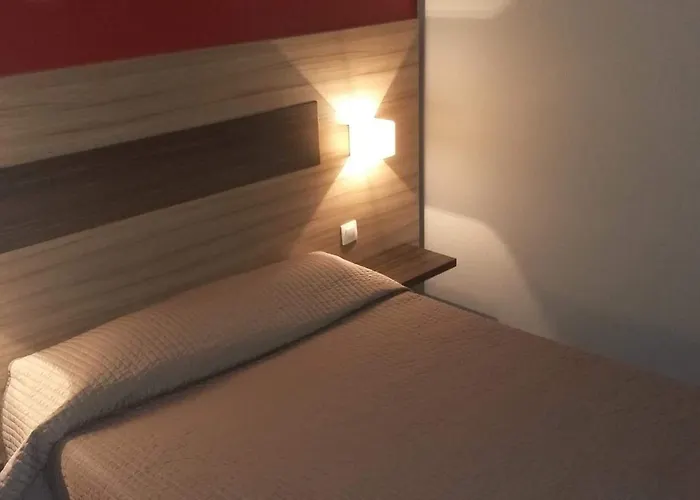 杜三角酒店 酒店 Talange