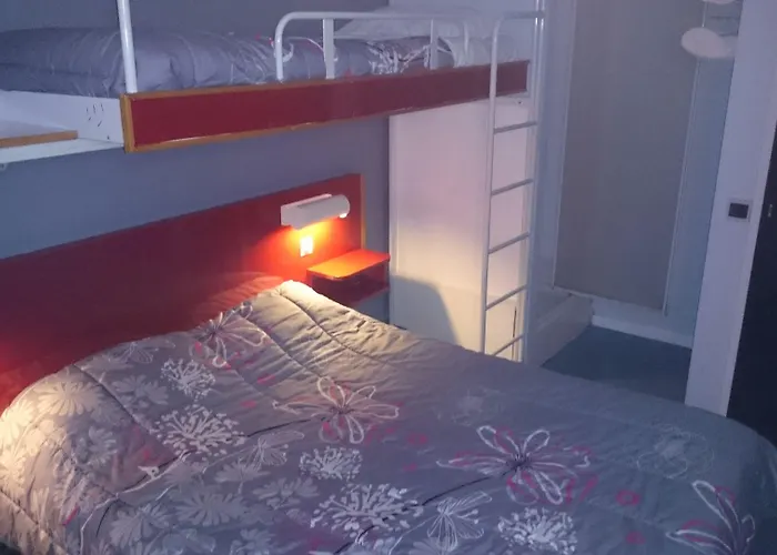 Du Triangle 2* Talange